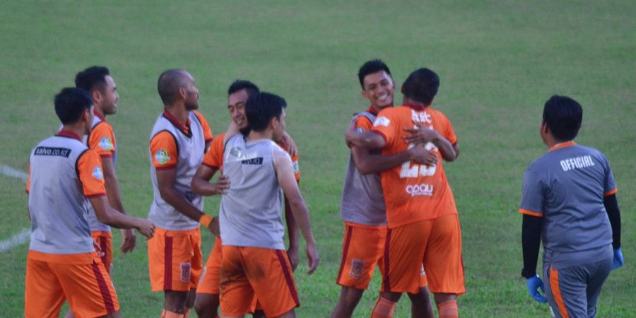 Madura United Vs Borneo FC - Sultan Samma Jadi Pahlawan Kemenangan Pesut Etam di Pulau Garam