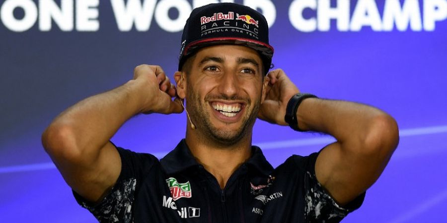 Sampai Bulan Depan, Daniel Ricciardo Enggan Beri Tanda Tangan