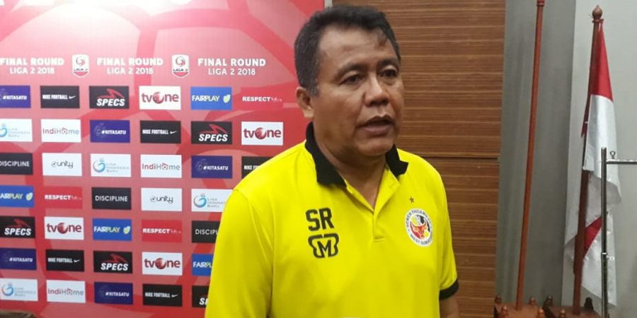 Semen Padang FC Tetap Pertahankan Syafrianto Rusli sebagai Pelatih Musim Depan