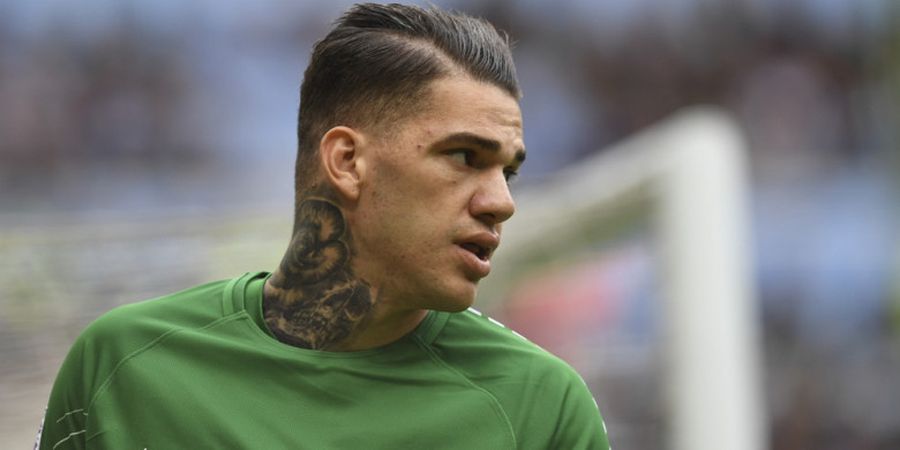 Ederson Masuk Guiness World Records Setelah Gagal Menyabet Sarung Tangan Emas