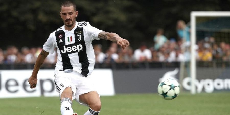 Bek Juventus Ini Ngamuk Usai Netizen Kirim Doa Buruk untuk Anaknya