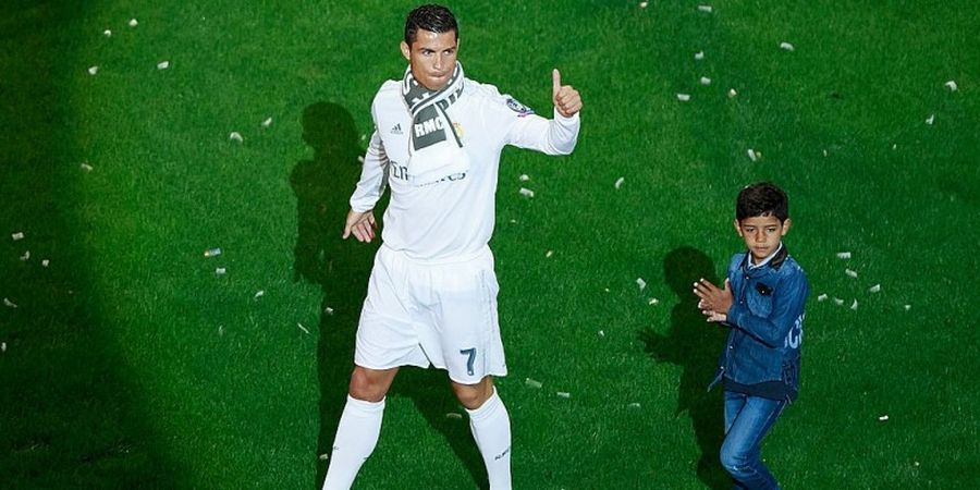 Cristiano Ronaldo Ingin Anaknya Jadi Striker, Bukan Kiper