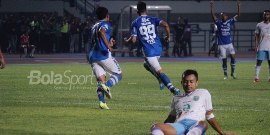 Persib Vs Persela - Babak Pertama Maung Bandung Unggul Satu Gol
