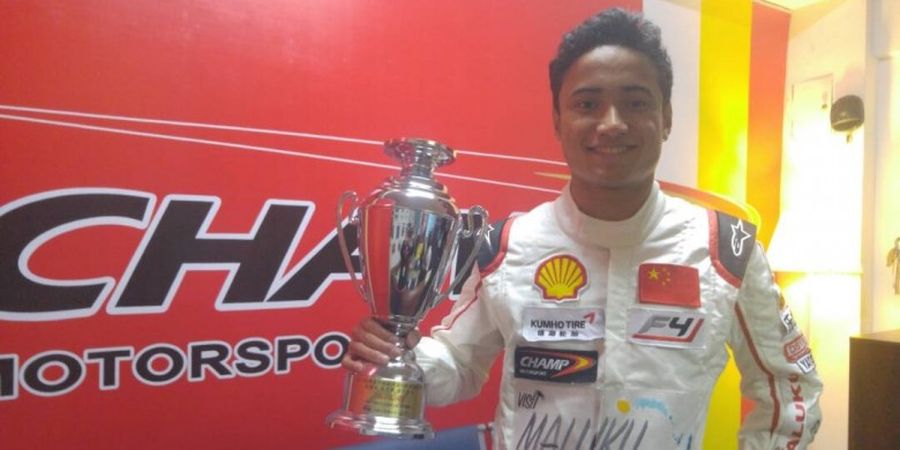 Podium Perdana David Sitanala pada Formula 4 China 2017