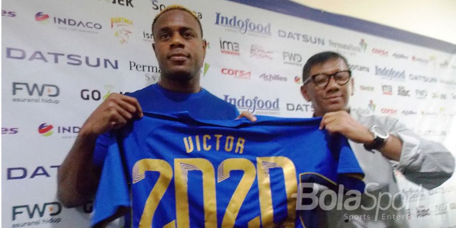 Victor Igbonefo Siap Bersaing untuk Jadi Starter di Persib Bandung