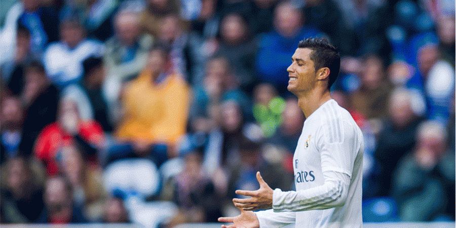 Ronaldo Ketahuan Sedang Bermesraan di Kapal Pesiar