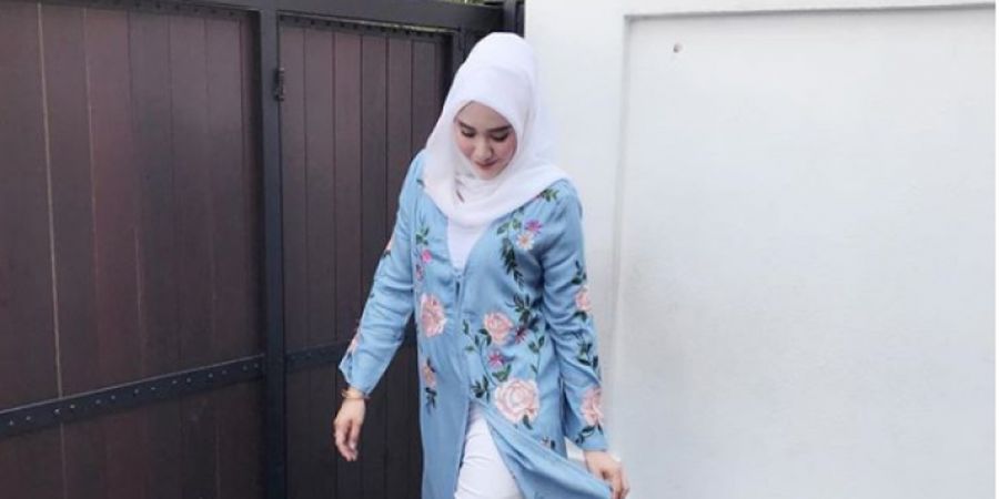 Wanita Cantik Ini Bakal Nambah Wags Liga Indonesia Jika Baihakki Bermain di Liga 1