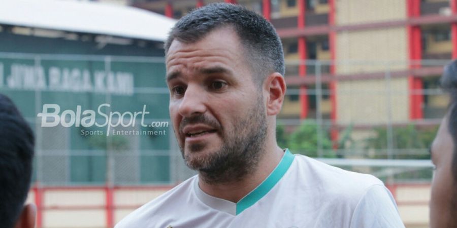 Ditekuk Persela, Simon McMenemy Kecewa dengan Permainan Bhayangkara FC