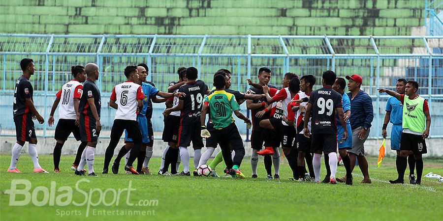 VIDEO - Miris! 3 Hari, 3 Kericuhan di Liga 2 Indonesia
