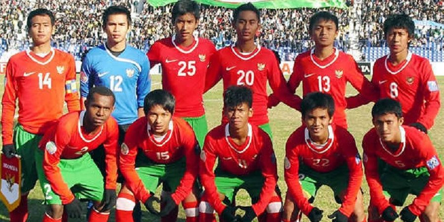 Para Pemain Timnas U-16 Indonesia Ini Tampil Keren di Hari Batik Nasional