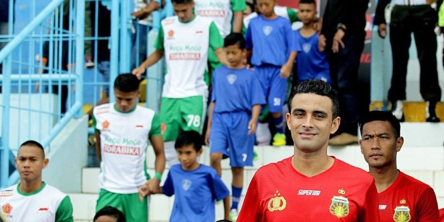 Bhayangkara FC Persilakan Otavio Dutra Kembali ke Persebaya