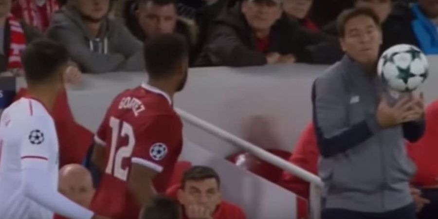 Liverpool Vs Sevilla - Lakukan Hal Konyol Pelatih Sevilla Diusir Wasit