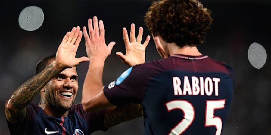 Baru Didatangkan, Dani Alves Sukses Bawa Paris Saint-Germain Taklukan AS Monaco