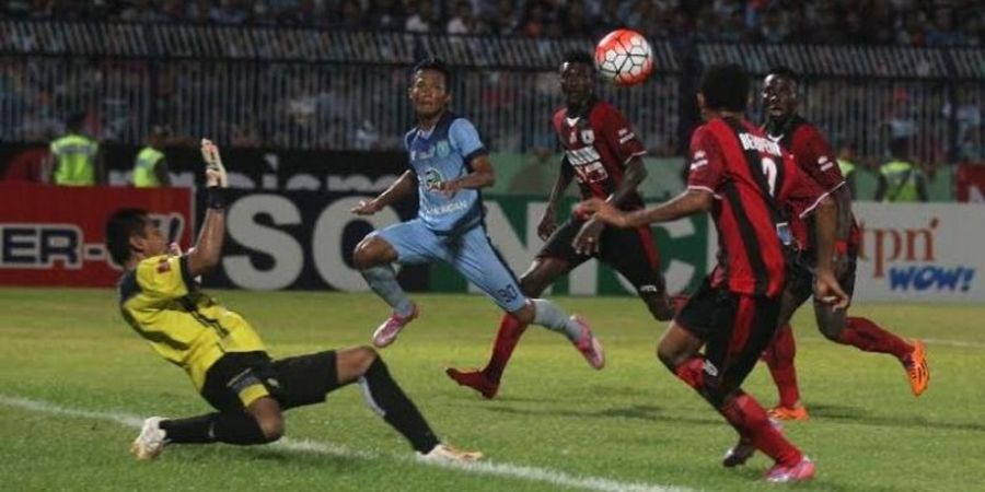 Disikat Persipura, Pelatih Persela Disoraki LA Mania