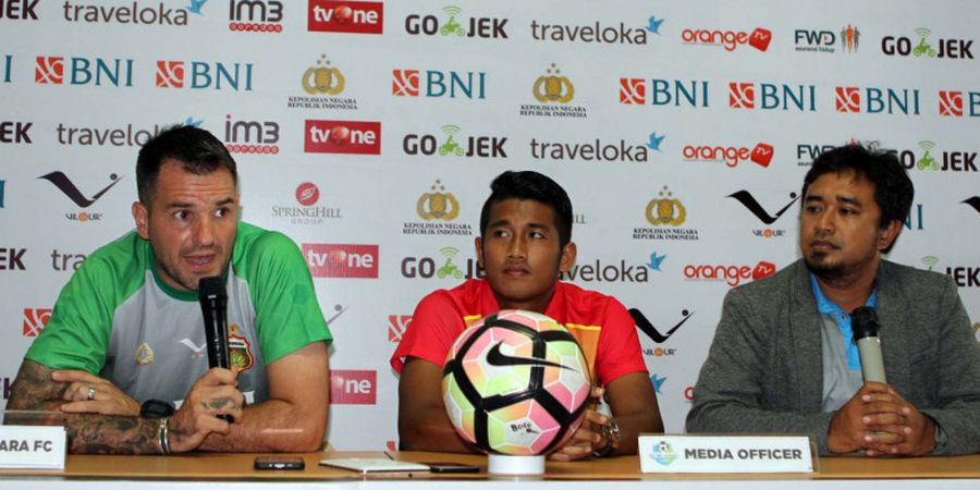 Meskipun Menang Lawan Borneo FC, Simon Mcmenemy Masih Kecewa 