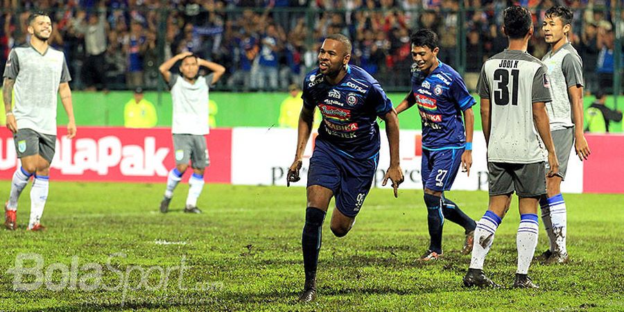 Borneo FC Vs Arema FC - Thiago Furtuoso Bawa Singo Edan Unggul di Babak Pertama