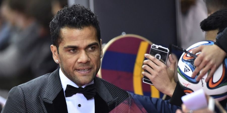 Gara-gara Video Aneh, Dani Alves Terancam Dihukum Barcelona