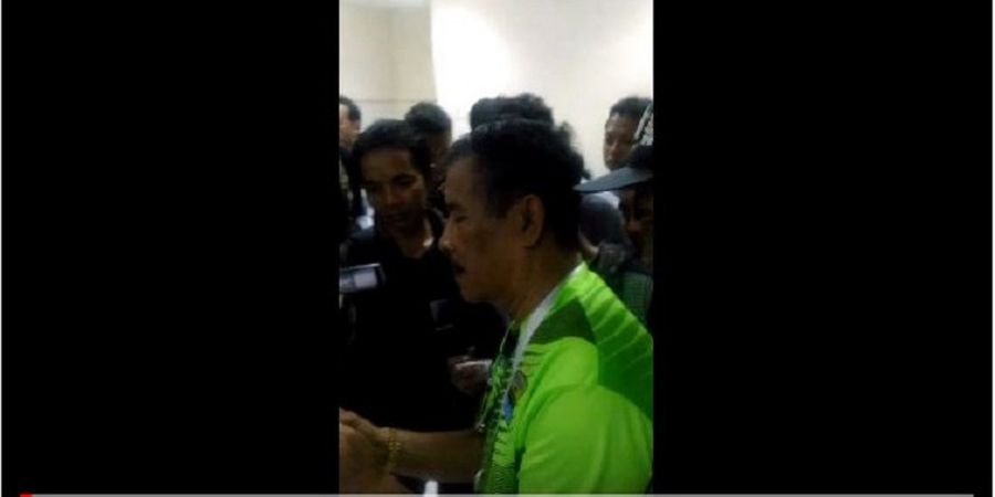 VIDEO - Ekspresi Geram Umuh saat Curhat tentang Gol Persib Bandung yang Dianulir Wasit