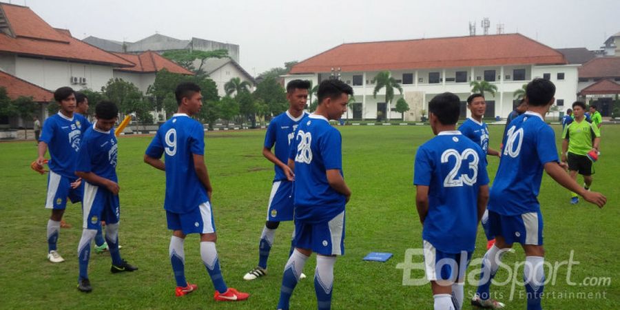 Persib Bandung Lepas Angga Febrianto ke PS TNI