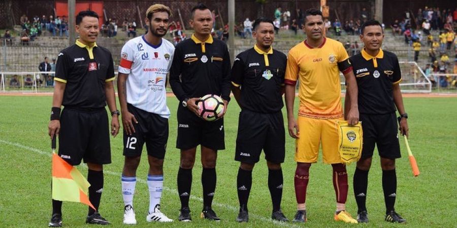 Bek Timnas U-19 Indonesia Cedera saat Laga Uji Coba Sriwijaya FC Vs Cilegon United