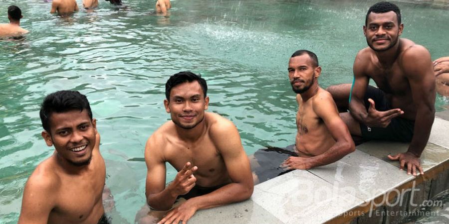 Bersiap Lawan PSMS, Pemain Sriwijaya FC Tinggalkan Hotel dan Pilih Berendam