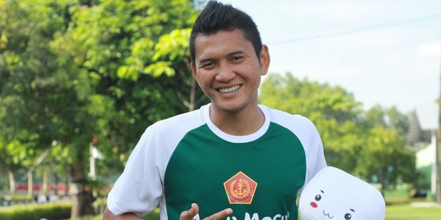 Bek PS TNI Beri Dukungan kepada Tim Sepak Bola PON Sumut