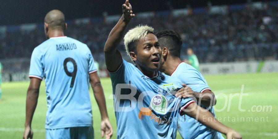 Winger Bali United Ungkap Mengapa Memilih Gaya Rambut Nyentrik