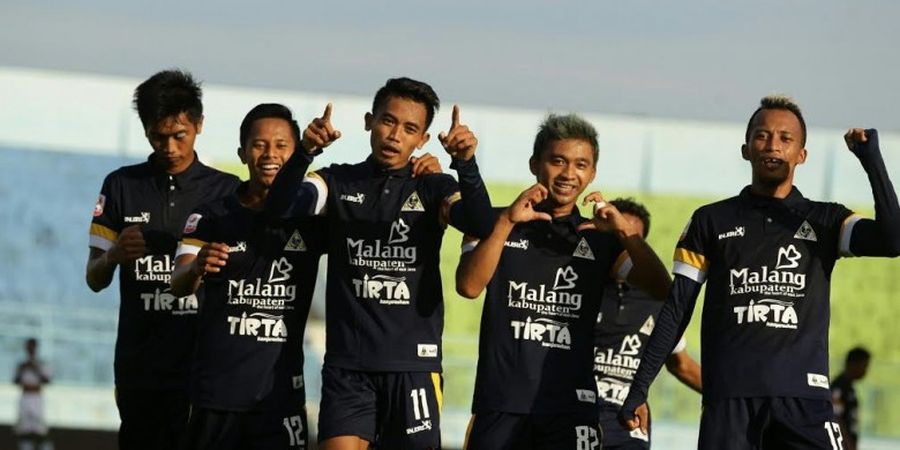 Enam Gol Tercipta di Kanjuruhan, Metro FC Gagal Menang