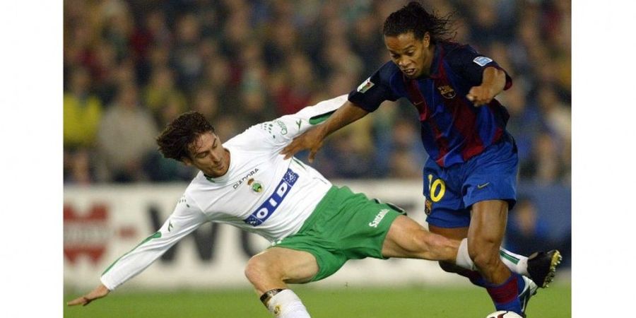 Persib Gagal Dapatkan Ronaldinho Karena Barcelona