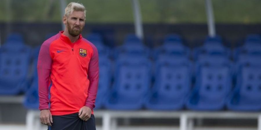 Fans Rela Terjun dari Tribune Demi Bertemu Messi