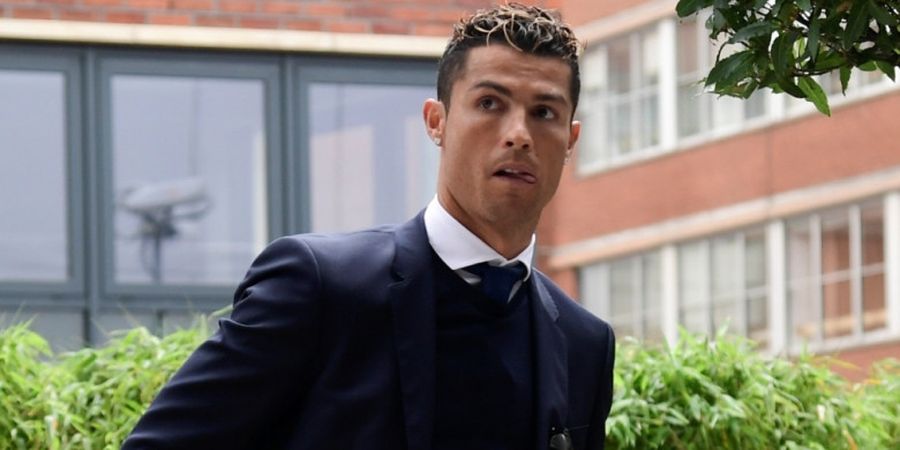 Kasus Pajak Tak Kunjung Selesai, Cristiano Ronaldo Loncat dari Gedung