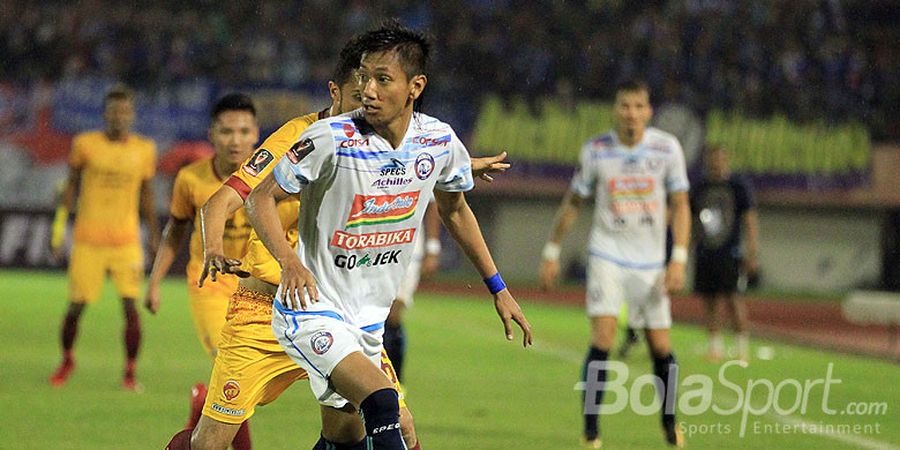 Bek Arema FC Berharap Bisa Raih Kemenangan di Markas Borneo FC