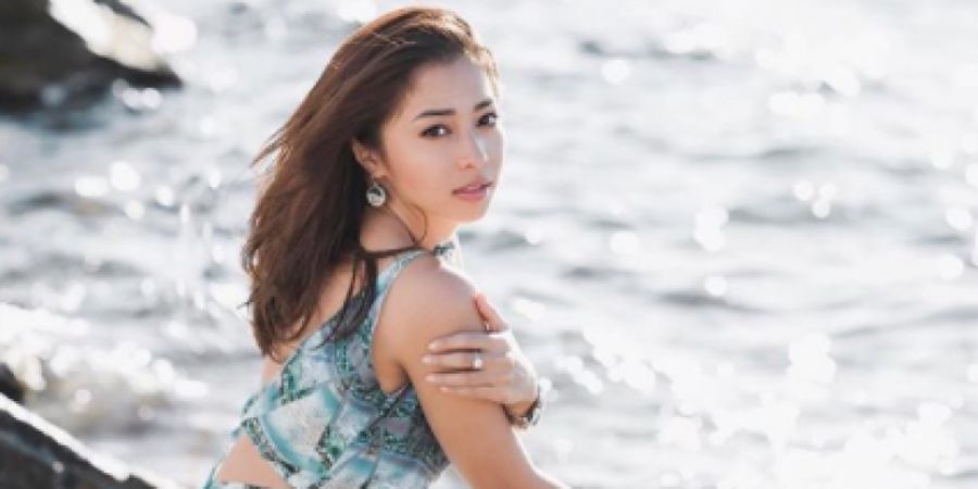 Nikita Willy Semakin Tampil Sensual Ketika Berolahraga dengan Sang Kekasih