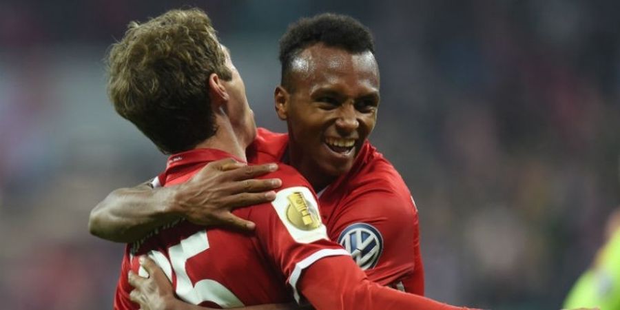 Bayern Menang Mudah, Dortmund Susah Payah 