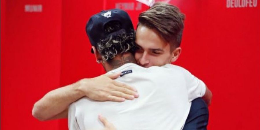 Mengharukan, Pelukan Perpisahan Denis Suarez kepada Neymar Bikin Trenyuh