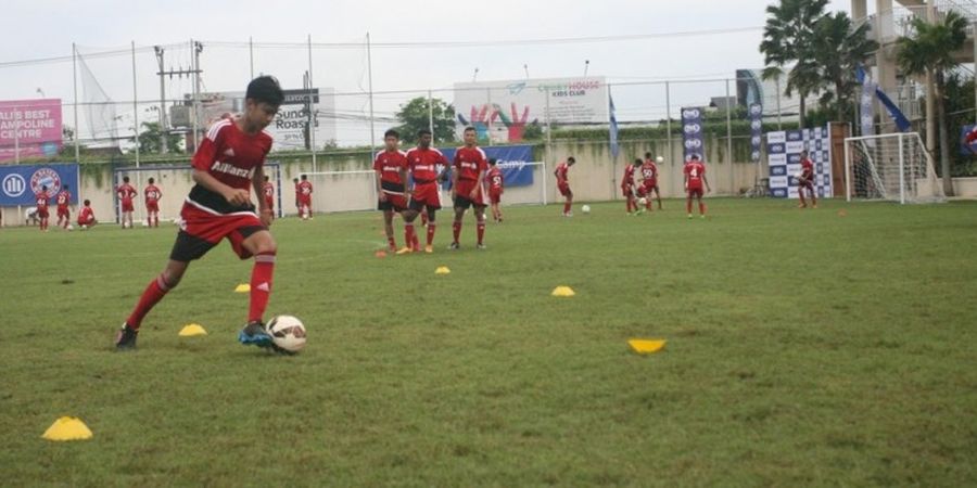 Agenda Sesi Latihan Hari Kedua Allianz Junior Football Camp Asia 2016