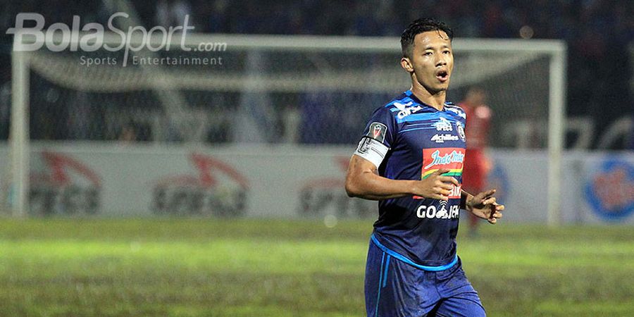 Dendi  Santoso Menepi dari Latihan Arema FC Gara-gara Cedera