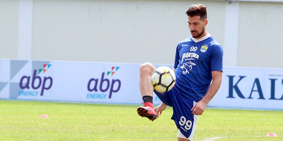 Pelatih Fisik Persib Beberkan Kondisi Joni Bauman, saat Ezechiel N'Douassel Masih Absen