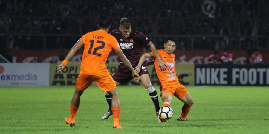PSM Makassar Vs Borneo FC - Hasil Imbang Tanpa Gol Menutup Babak Pertama
