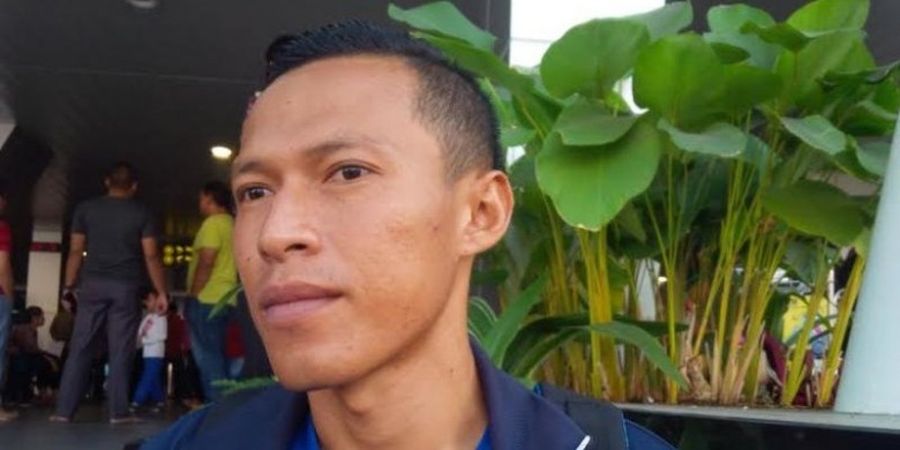 Dapat Kabar Duka, Bek Persib Tinggalkan Balikpapan