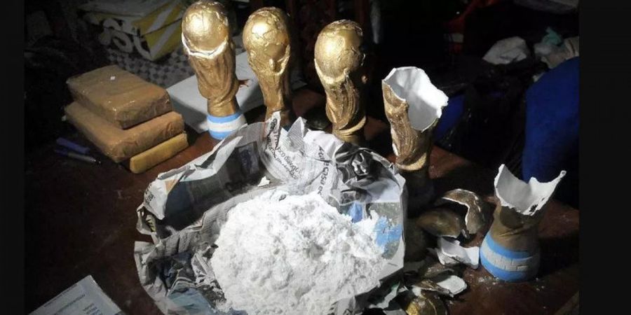 Waduh! Trofi Piala Dunia Digunakan untuk Menyelundupkan Narkotika