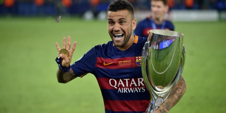 Prihatin dengan Kondisi Barcelona, Dani Alves Tawarkan Comeback dengan Gaji Murah