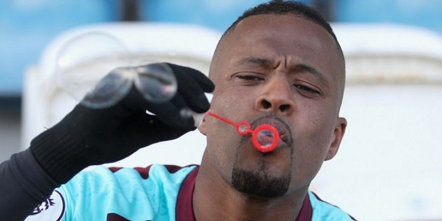 Terkait Insiden Tendangan Kung-Fu ke Fan Marseille, Evra Ogah Minta Maaf