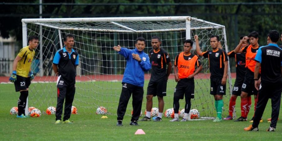Capai Kesepakatan, Pelatih Jafri Sastra Bakal Tukangi PSPS Riau