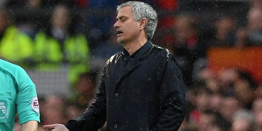 Jose Mourinho Sebar Cercaan, Tak Terkecuali Sang Pemain Kepercayaan