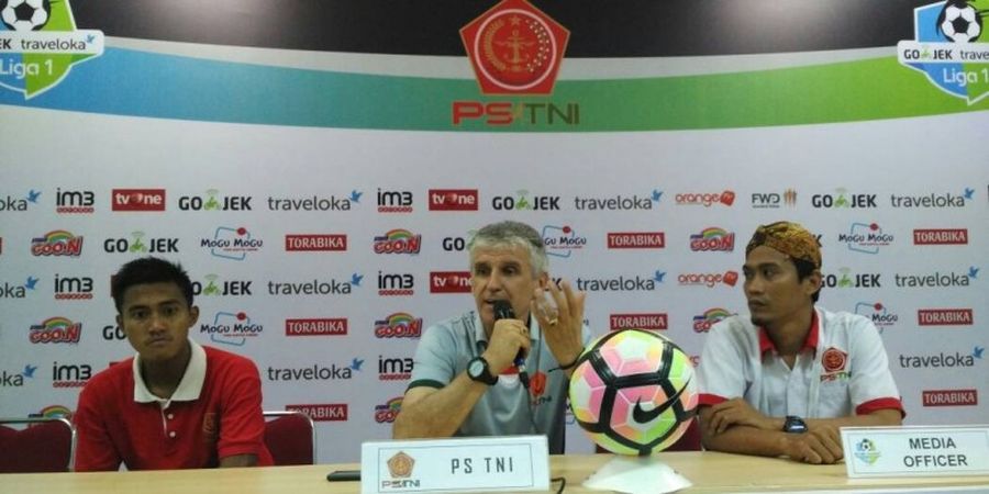 Pelatih Persija dan PS TNI Kompak soal Keputusan Janggal Wasit Fariq Hitaba