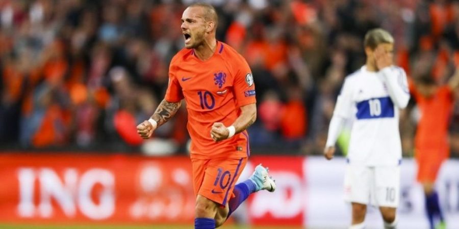 Malam Sempurna Sneijder: Ulang Tahun, Gol, dan Rekor Penampilan