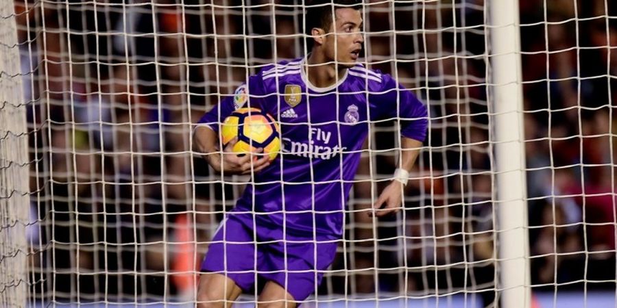 Seusai Cetak 2 Gol, Cristiano Ronaldo Terobos Lampu Merah