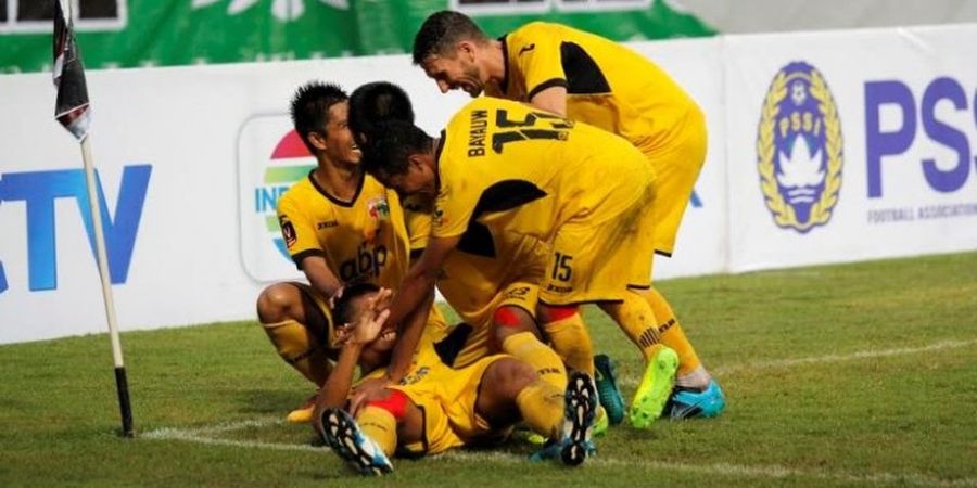 Mitra Kukar, Ketagihan Main di Markas Lawan