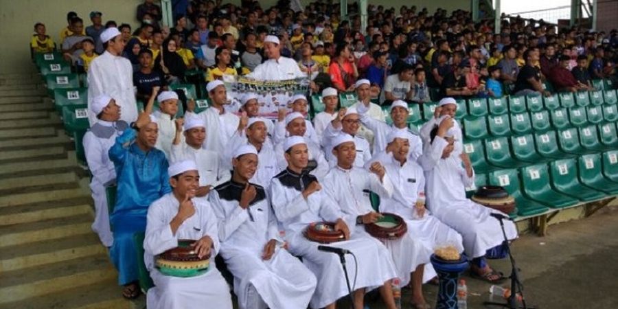Barito Putera Jadikan Sholawat Sebagai Tradisi Sebelum Memulai Pertandingan Kandang